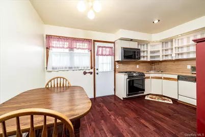 6741 197th Street, Fresh Meadows, NY 11365 - Photo 5