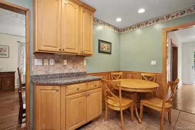 31 Brookdale Avenue, White Plains, NY 10603 - Photo 9