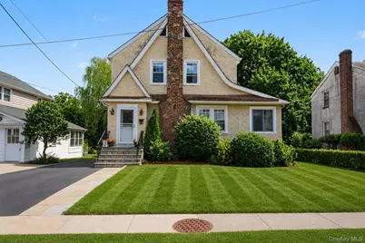 31 Brookdale Avenue, White Plains, NY 10603 - Photo 1