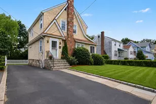 31 Brookdale Ave, White Plains, NY 10603 - Photo 3