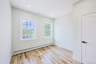 58-13 69th Pl, Maspeth, NY 11378 - Photo 27