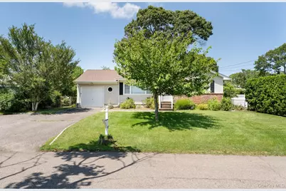 23 Staller Boulevard, Hampton Bays, NY 11946 - Photo 29