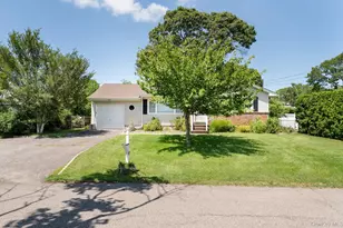 23 Staller Blvd, Hampton Bays, NY 11946 - Photo 29