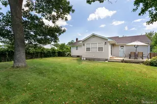 23 Staller Blvd, Hampton Bays, NY 11946 - Photo 23
