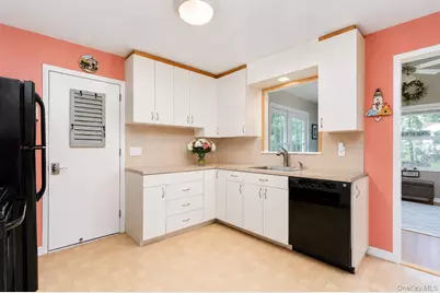 23 Staller Boulevard, Hampton Bays, NY 11946 - Photo 15