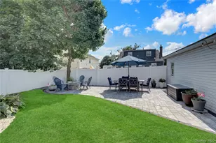239 S 2nd St, Lindenhurst, NY 11757 - Photo 23