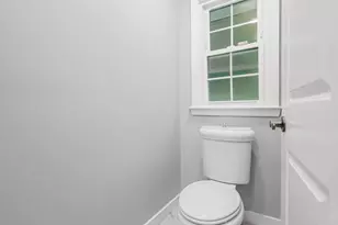 17 Pinewood Rd, Manhasset, NY 11030 - Photo 15