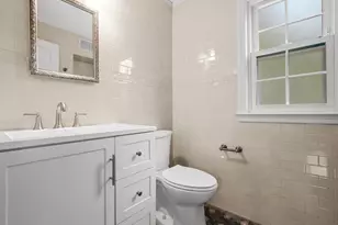 17 Pinewood Rd, Manhasset, NY 11030 - Photo 21