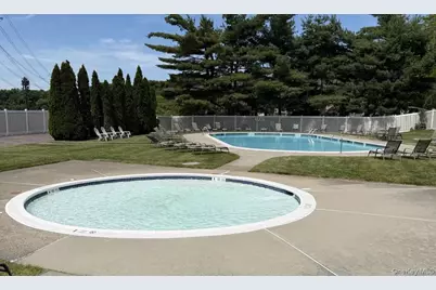 376 Country Club Lane, Pomona, NY 10970 - Photo 17
