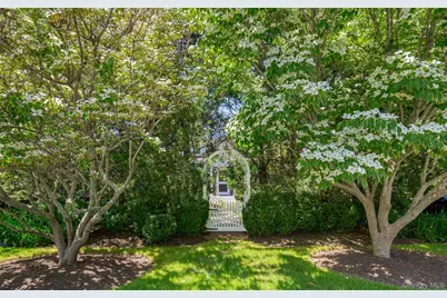 115 N Main Street, Southampton, NY 11968 - Photo 1