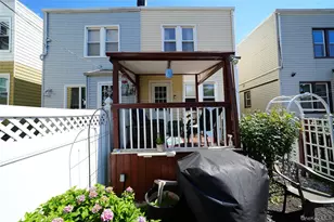 61-49 62nd Ave, Middle Village, NY 11379 - Photo 21