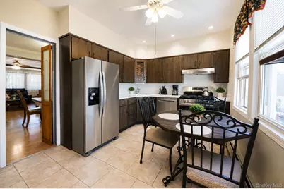 6149 62nd Avenue, Middle Village, NY 11379 - Photo 7
