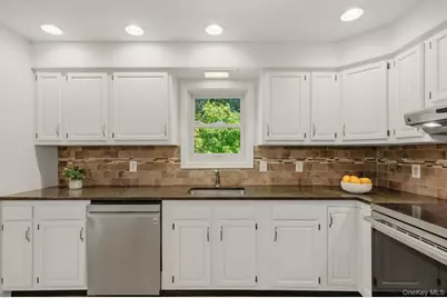74 Peach Road, Poughkeepsie, NY 12601 - Photo 13
