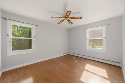 74 Peach Road, Poughkeepsie, NY 12601 - Photo 21