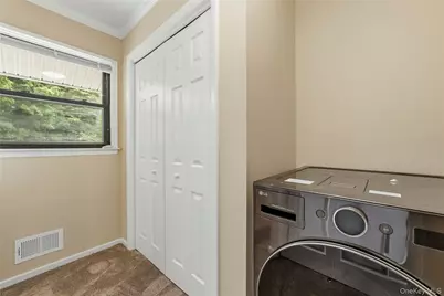 27 Walden Court #J, Yorktown Heights, NY 10598 - Photo 21