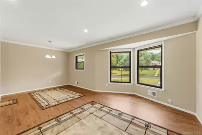 27 Walden Court #J, Yorktown Heights, NY 10598 - Photo 7