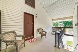 27 Walden Ct, Yorktown Heights, NY 10598 - Photo 3