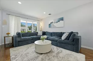 672 Anderson Ave, Franklin Square, NY 11010 - Photo 5