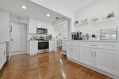 672 Anderson Avenue, Franklin Square, NY 11010 - Photo 11