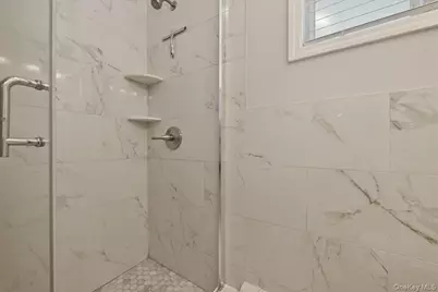 672 Anderson Avenue, Franklin Square, NY 11010 - Photo 21