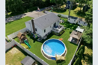 202 Whittier Drive, Mastic Beach, NY 11951 - Photo 35