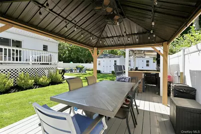 202 Whittier Drive, Mastic Beach, NY 11951 - Photo 23