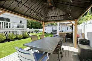 202 Whittier Dr, Mastic Beach, NY 11951 - Photo 23