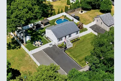 202 Whittier Drive, Mastic Beach, NY 11951 - Photo 33