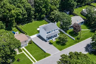 19 Golden Gate Dr, Shirley, NY 11967 - Photo 5