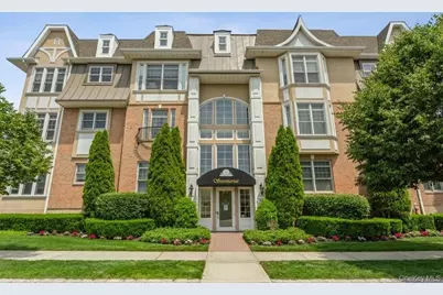1105 Roosevelt Way, Westbury, NY 11590 - Photo 19