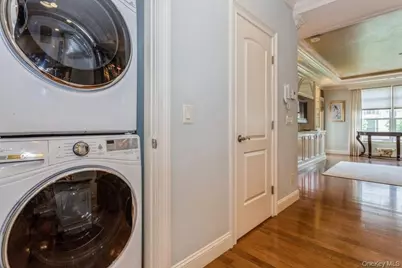 1105 Roosevelt Way, Westbury, NY 11590 - Photo 11