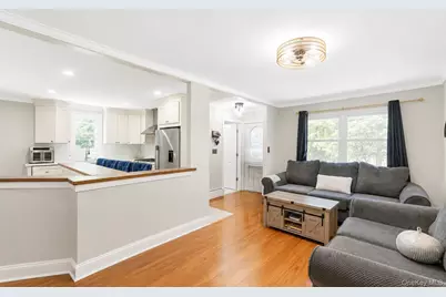 177 Magnolia Drive, Selden, NY 11784 - Photo 3