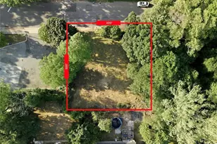 8 State Ave, Wyandanch, NY 11798 - Photo 3