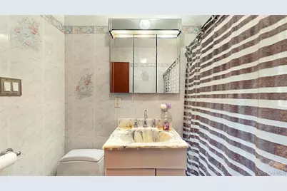 6224 78th Street, Middle Village, NY 11379 - Photo 17