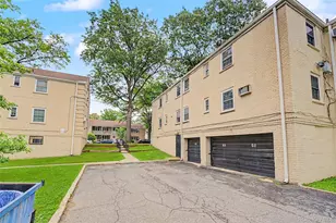 65-23 223rd Pl, Bayside, NY 11364 - Photo 15