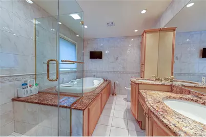 8 Woodvale Drive, Syosset, NY 11791 - Photo 11