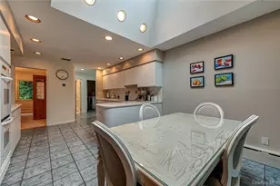 8 Woodvale Dr, Syosset, NY 11791 - Photo 3