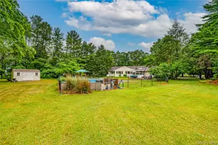 8 Woodvale Dr, Syosset, NY 11791 - Photo 19