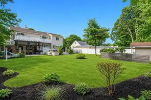 19 Joan Rd, Bay Shore, NY 11706 - Photo 45