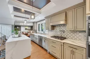 19 Joan Rd, Bay Shore, NY 11706 - Photo 13