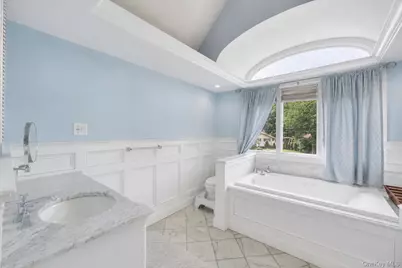 19 Joan Road, Bay Shore, NY 11706 - Photo 27