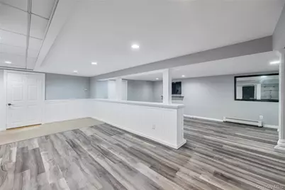 19 Joan Road, Bay Shore, NY 11706 - Photo 39