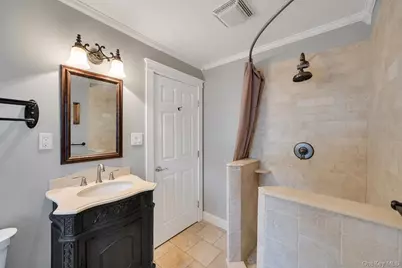 19 Joan Road, Bay Shore, NY 11706 - Photo 19