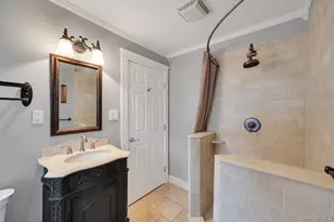 19 Joan Rd, Bay Shore, NY 11706 - Photo 19
