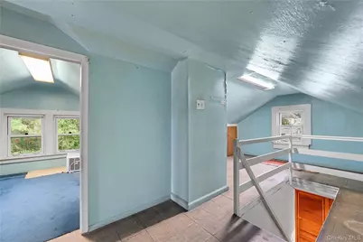 1318 Scimitar Avenue, Elmont, NY 11003 - Photo 21
