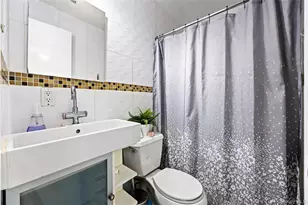 69-07 Little Neck Pkwy, Little Neck, NY 11363 - Photo 21
