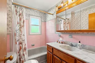 216 Gardner Ave, Jericho, NY 11753 - Photo 9