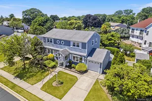 216 Gardner Ave, Jericho, NY 11753 - Photo 19