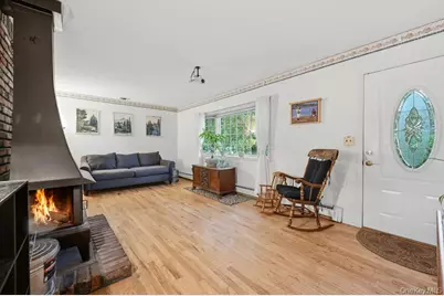 23 Flicker Drive, Middle Island, NY 11953 - Photo 5