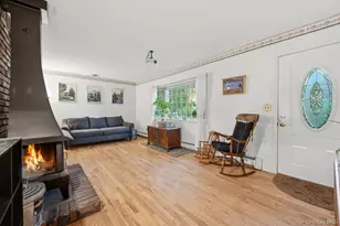 23 Flicker Dr, Middle Island, NY 11953 - Photo 5